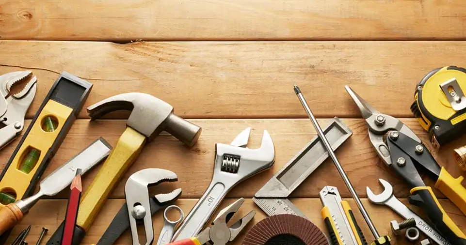 How to Choose the Right Hand Tools for Beginners?